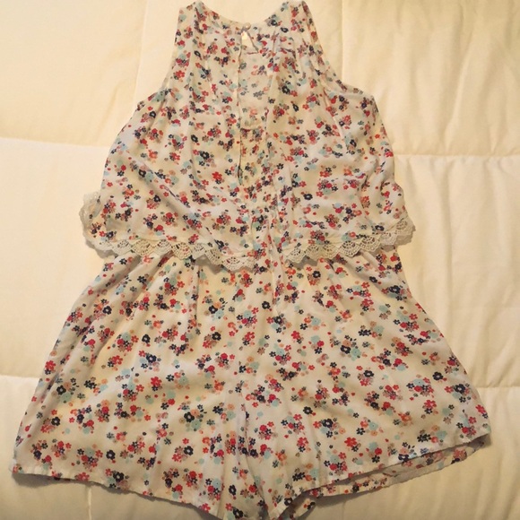 Floral Romper - Picture 2 of 2